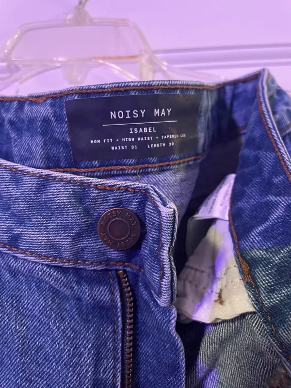 Noisy May Mom Jeans - Image 2