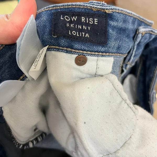 Lucky Brand Low Rise Lolita Skinny Jeans Distressed Stretch Medium Wash Sz 14/32 - Image 7