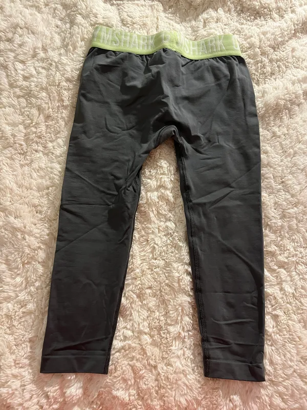 Gymshark Cropped Seamless Leggings - Image 3