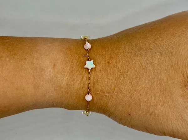 Star Seashell Gold Chain Bracelet with Seashell Beads - Image 4