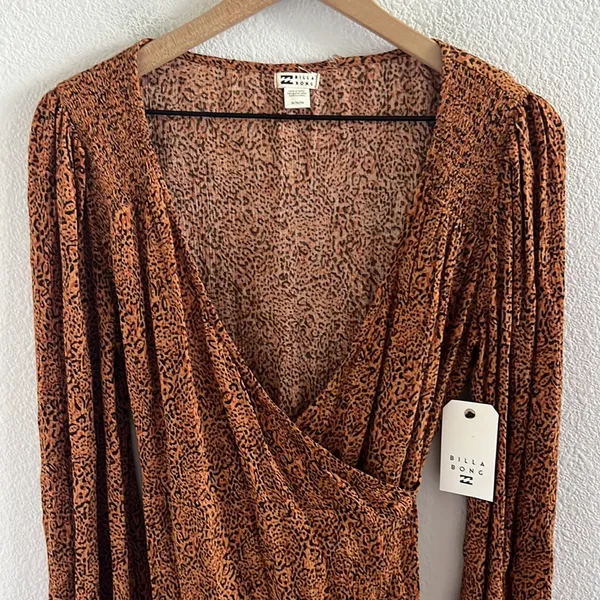 NWT Billabong Spring Romance Leopard Print Wrap Dress Long Sleeve Medium - Image 3
