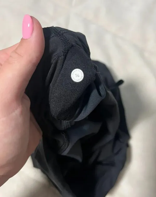 Lululemon Leggings - Image 4