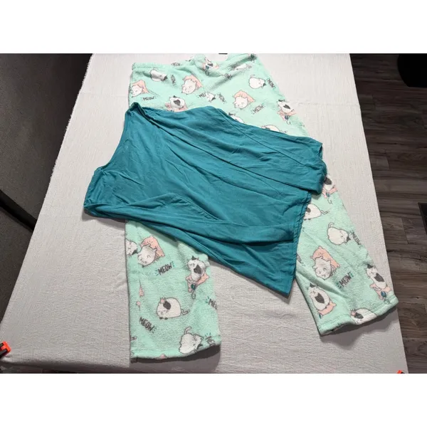 Joe Boxer Women's Pajama Set XL Teal Long Sleeve Top Mint Green Cat Fleece Pants - Image 4