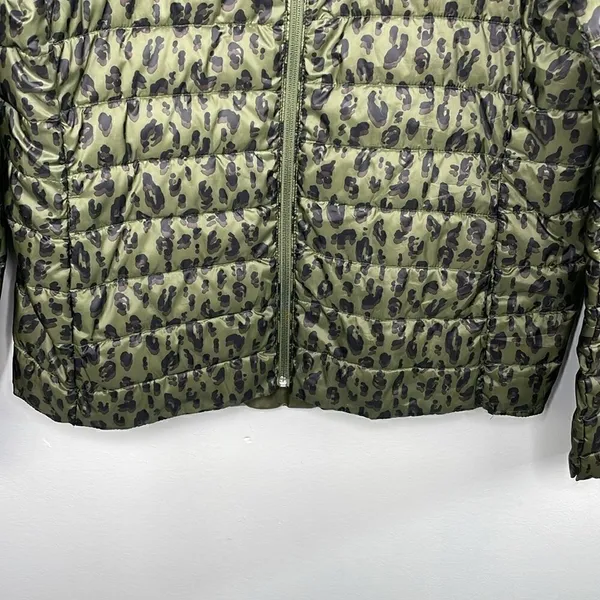Old Navy Go-H20 Water-Resistant Narrow-Channel Puffer Jacket size Large - Image 7