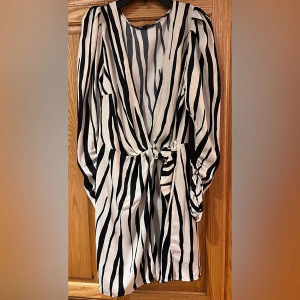 ZARA Zebra Print Satin Wrap Mini Dress w/‎ Tie Ruched Cuffs Black & Ecru Medium - Image 6