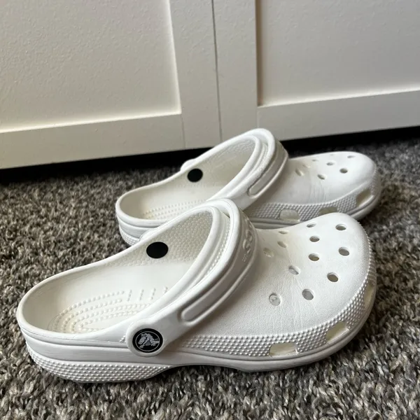 Crocs Shoes Women’s White Clogs Size 6‎ - Image 3