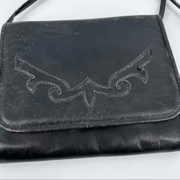 Vintage black leather cross‎ Body purse bag shoulder bag Tooled mid century - Image 2