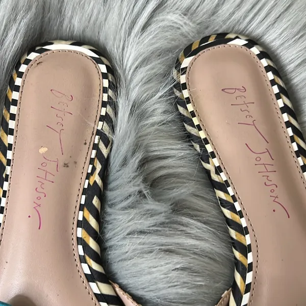 EUC Betsey Johnson Turquoise and Pink Bow Slides sz 6 - Image 3