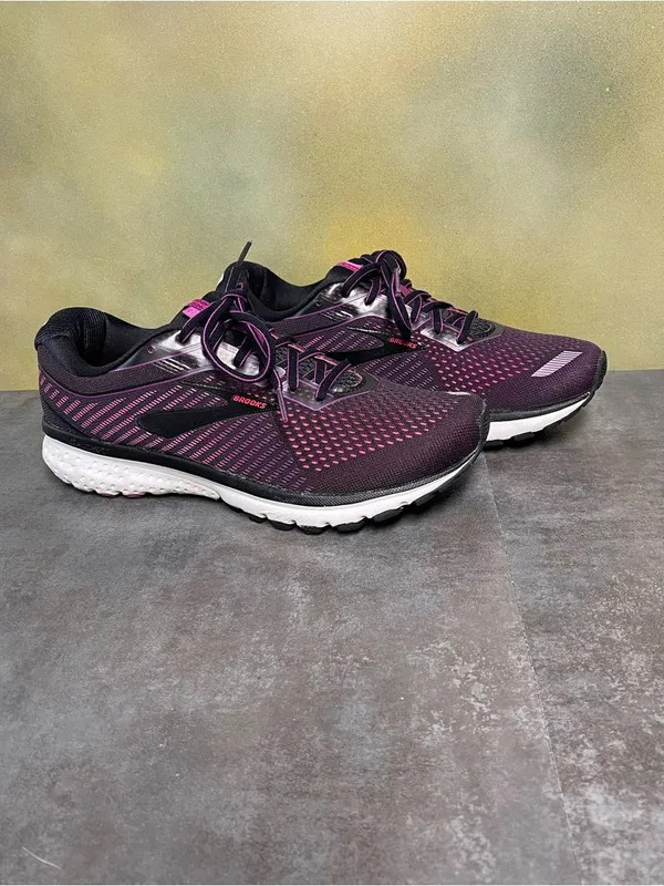 Brooks Ghost 12 Women's Running Shoes Black/Fuchsia Size 10B - Image 2