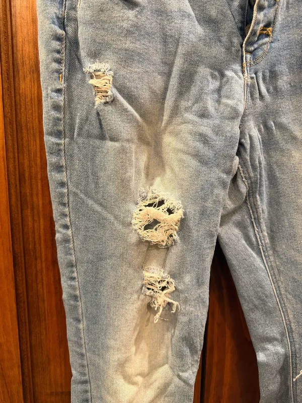 Old Navy Rockstar Super Skinny Distressed Jeans - Image 3