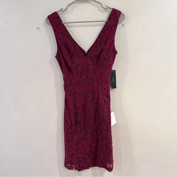 NWT Lulus Nevaeh Burgundy Lace Cutout Sleeveless Mini Dress SMALL‎ - Image 5