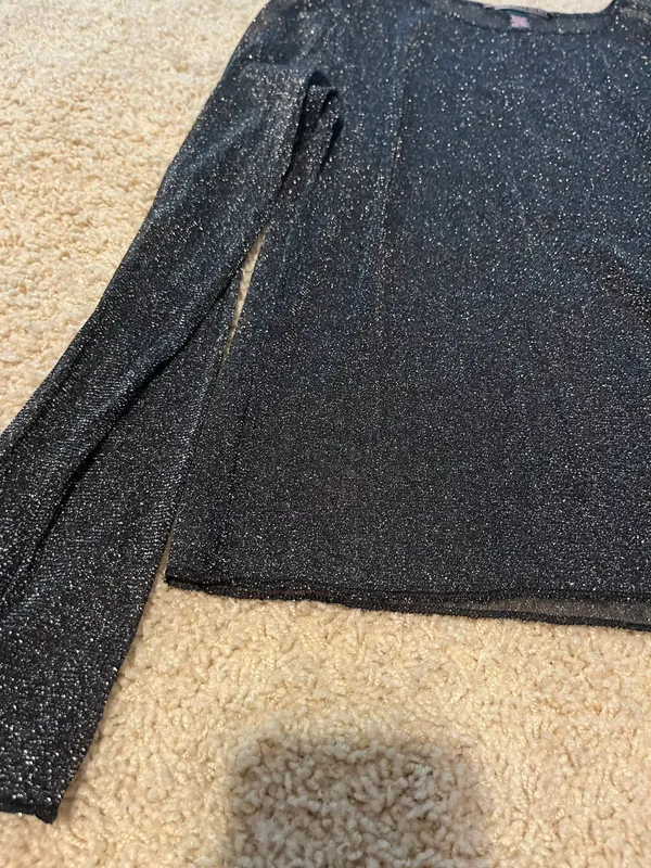 Victoria's Secret Black mesh sparkly long sleeve top never worn - Image 4