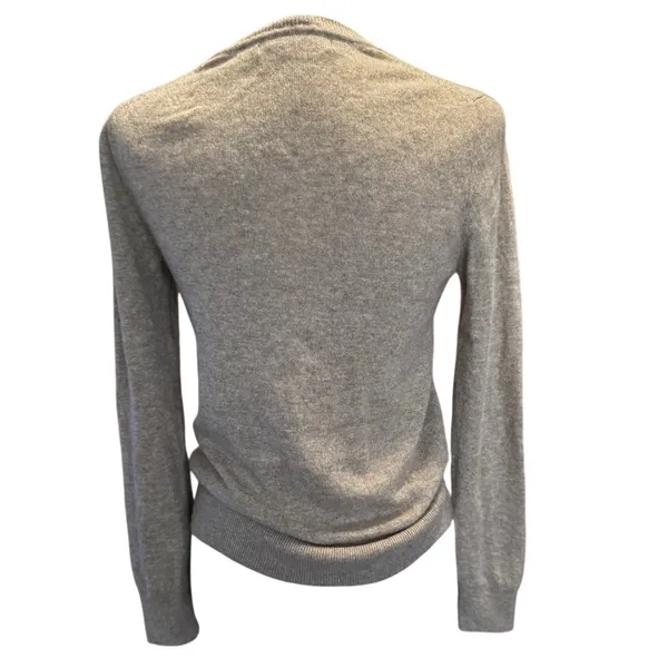 Quince 100% Cashmere Sweater Small V-Neck Taupe Beige Classic Minimalist - Image 4