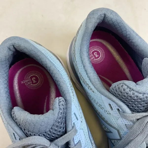 New Balance Women's 680v6 Running Shoe size‎ 7 A19 - Image 11