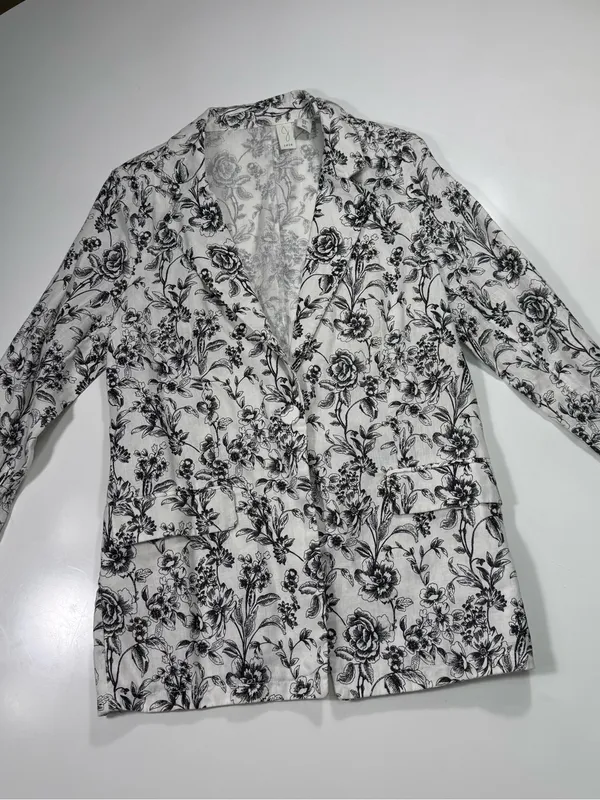 Joie 100% Linen White and Black Floral Blazer Size Medium - Image 2