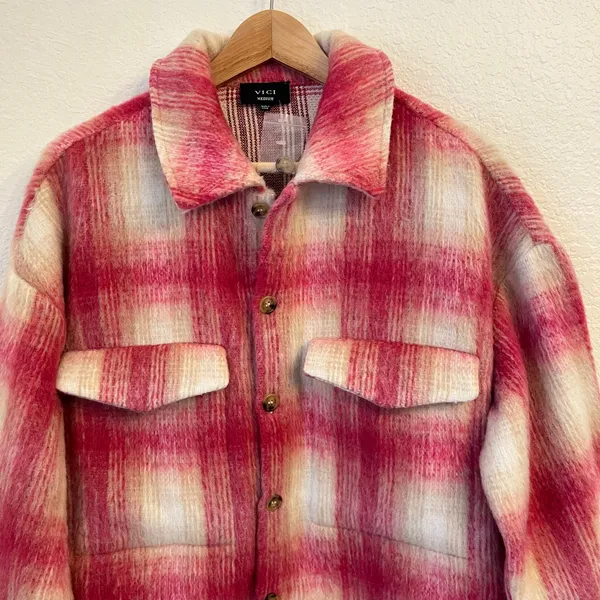 Vici Plaid Oversized Boxy‎ Jacket Medium Shirt Shacket Pink Cabincore Cozy Fuzzy - Image 3