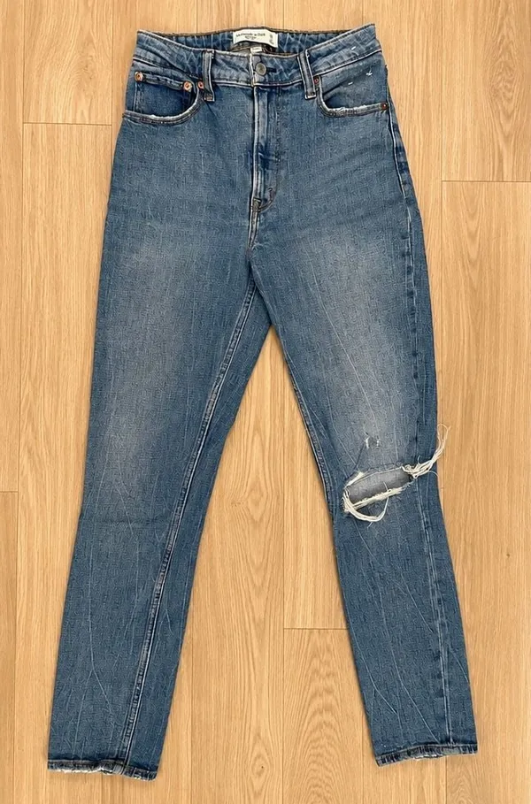 Abercrombie & Fitch Women's High Rise Curve Love Skinny Distressed Jeans 26 - Image 3