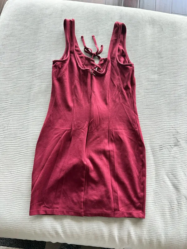 Burgundy Lace - Image 3