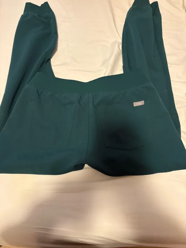 FIGS Scrub Pants Jogger - Image 2