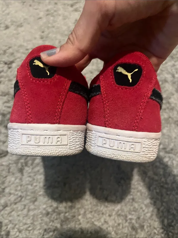Puma unisex’s Red Suede Low-Top Sneakers - Image 5