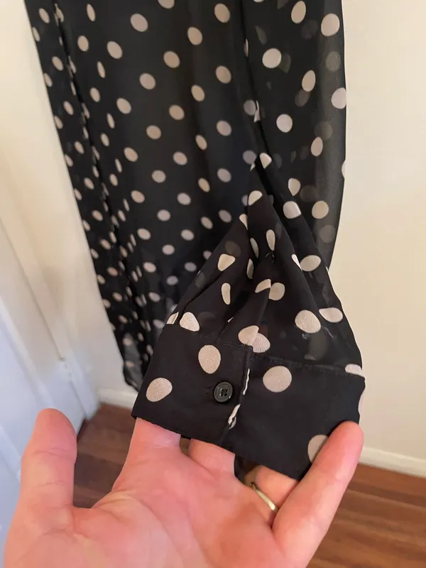 Old Navy Black Polka Dot Dress. Size L - Image 6