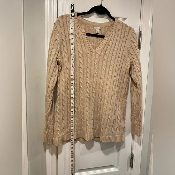 L.L. Bean Size M Tan Khaki Cotton Cable Knit V Neck Pullover Fisherman Sweater - Image 10