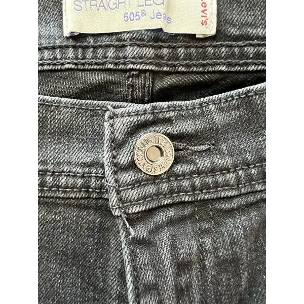 Levi's Women's 505 Straight Leg Jeans Black Denim Standard Size 8 - Image 5