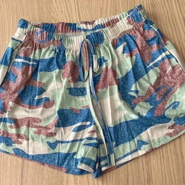 🆕Crop Top And Drawstring Shorts Camo Print Set M🆕 Green Size M - Image 3