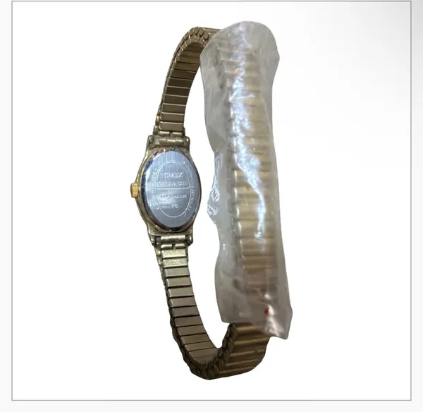 Timex Women's Cavatina Gold-Tone Expansion Band Watch - Image 2
