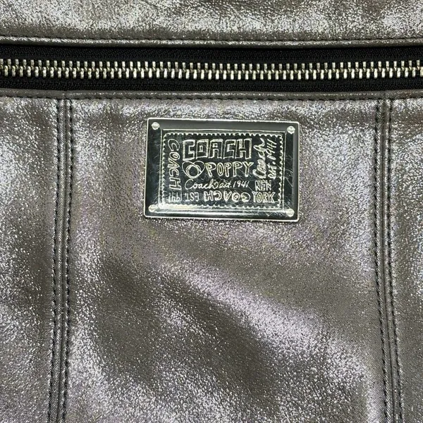 Coach Poppy Metallic Silver Leather Shoulder Bag Purse Logo Vtg Y2K - Image 2