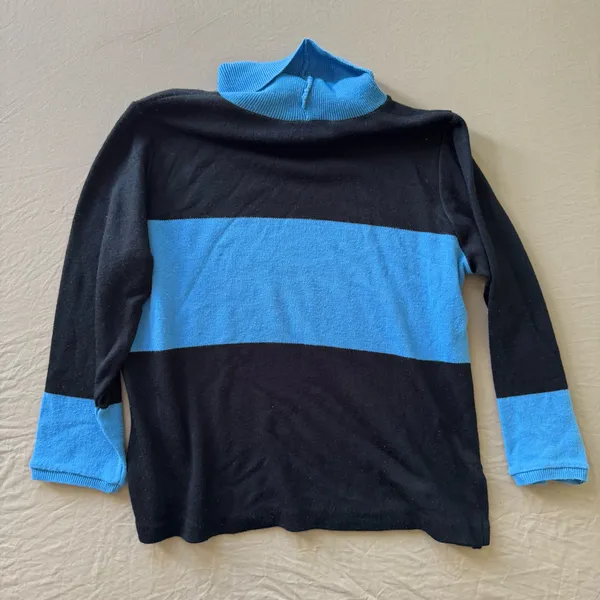 Vintage Colorblock Turtleneck Sweater - Image 3