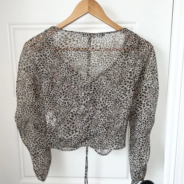 Zara Leopard Print Sheer Cropped Top Size Small - Image 5