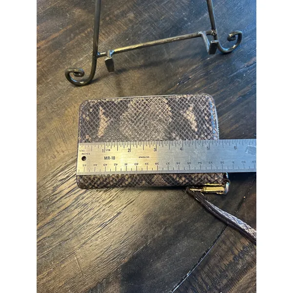 Michael Kors Brown Snakeskin‎ Embossed Leather Zip Around Wristlet Wallet GUC - Image 8