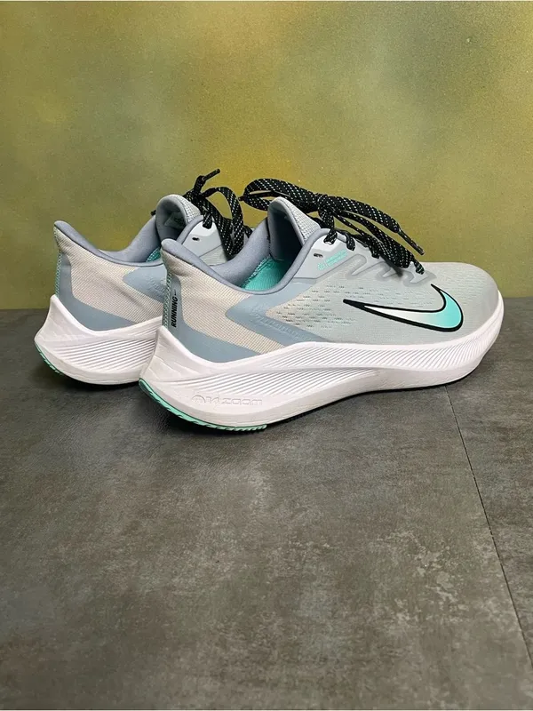 Nike Zoom Winflo 7 Women's Running Shoes Sky Grey/Teal/White Size 7.5 - Image 10