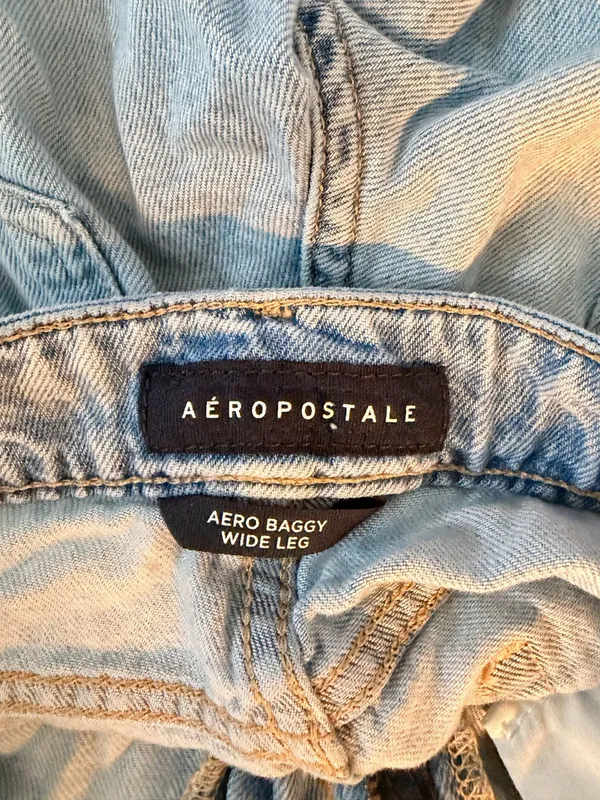Aeropostale Jeans Ripped - Image 3
