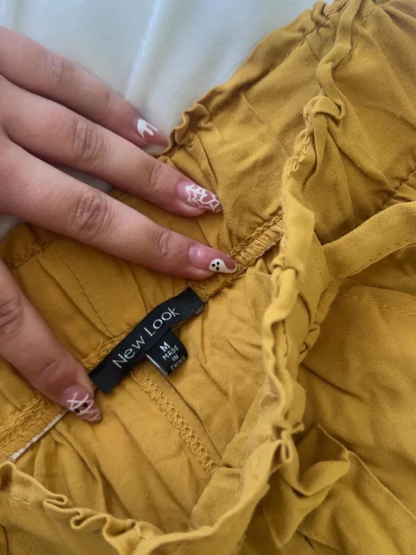 New Look Golden Yellow Flowy Pants 💛🌻🌝 - Image 3