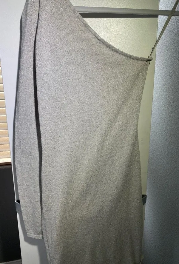 White/ Silver One Shoulder cocktail Dress - Image 3