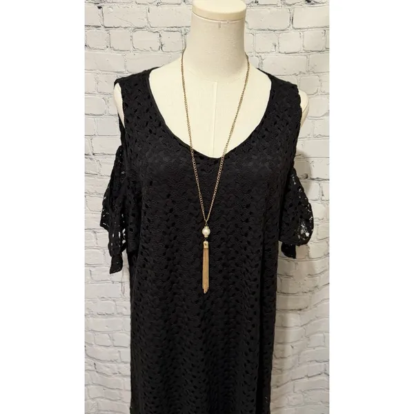 Naïf black lace cold-shoulder dress features an open-shoulder & Gold Necklace 1X - Image 2