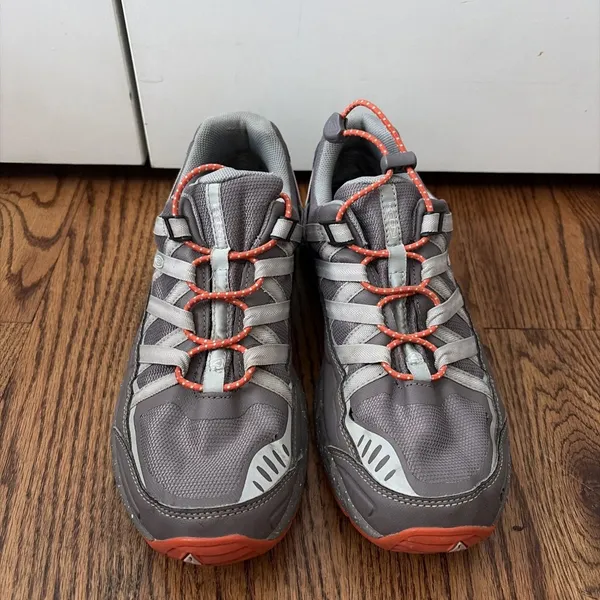Keen Women's Versatrail Waterproof Hiking Shoes Shark/Tiger Lily Sz 10 US - Image 2