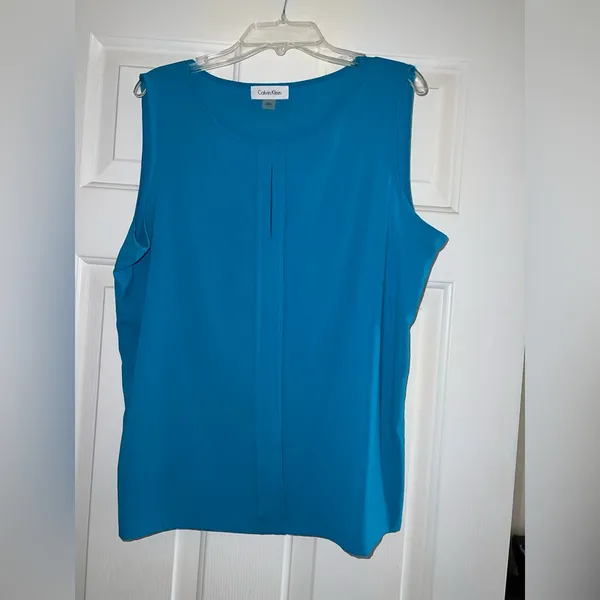 Calvin Klein Top Size Large - Image 6