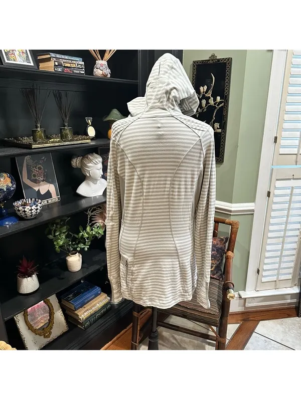 Lululemon Run: Back On Track Pullover – Size 10 – Silver Spoon Stripe - Image 10
