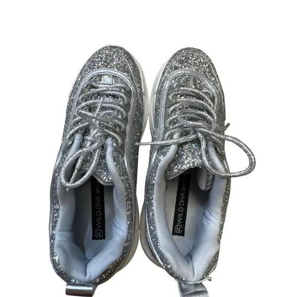Wild Diva Lounge women’s silver sparkling shoe/ sneakers size 7.5 SKU 3544 - Image 6