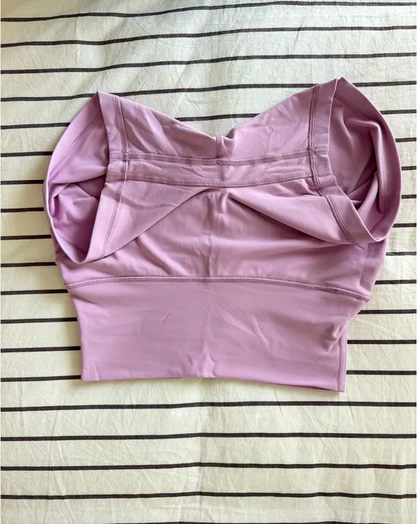 Aritzia Biker Shorts 5" (size 6) - Image 4