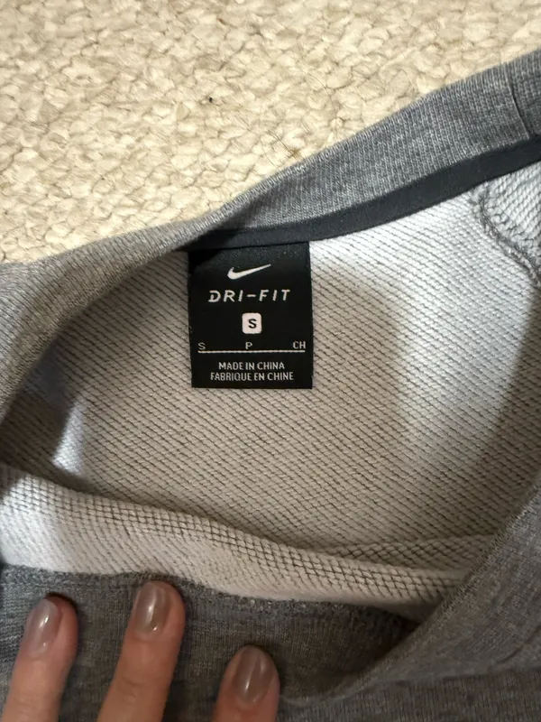 Nike cropped crewneck  - Image 3
