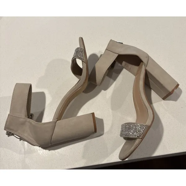 Nicole Miller New York Beige Block Heel Sandals Size 7.5 Ankle Strap Open Toe... - Image 4