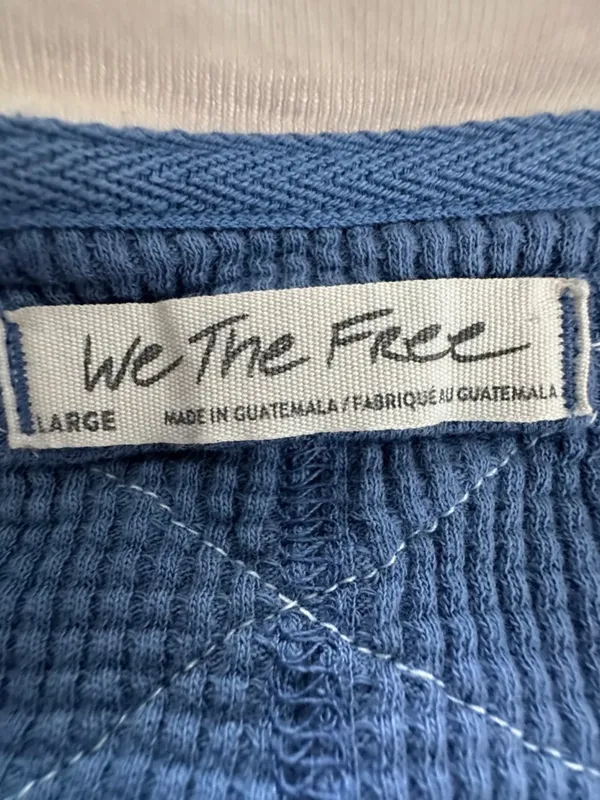 Free People We The Free Waffle Knit High Low Blue Long Sleeve Crop Top Size L - Image 4