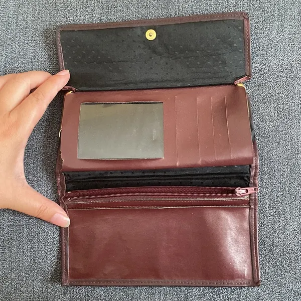 Vintage Princess Gardner Leather Wallet Full Grain Cowhide - Image 3
