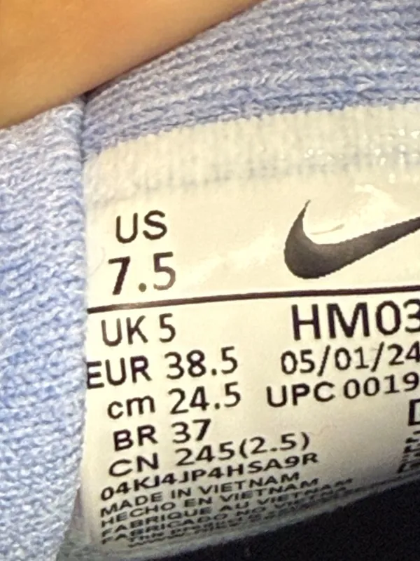 Nike Motiva Gore-Tex Walking Shoes - Image 9