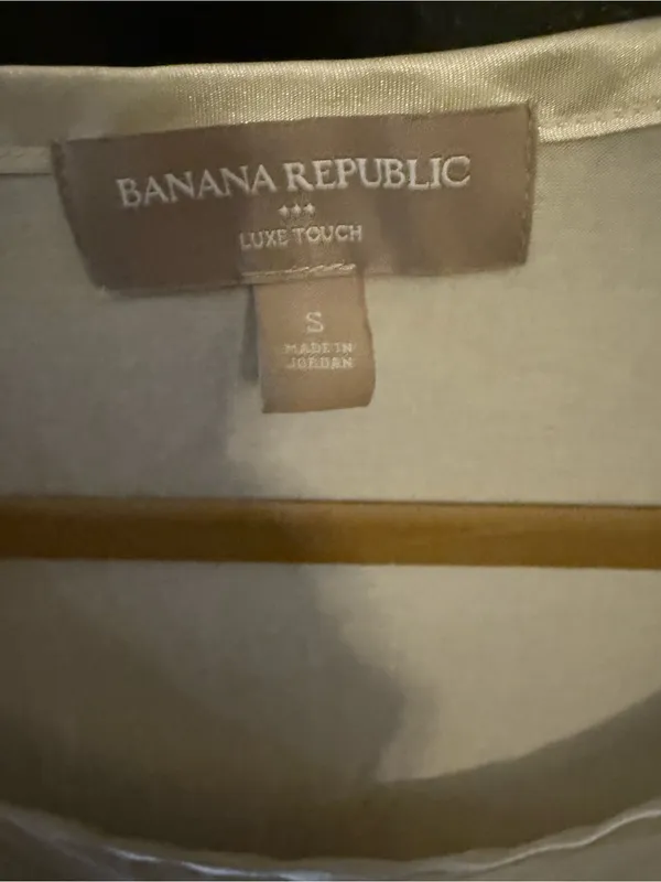 Banana Republic Cream Scoop Neck Tank Top - Image 2