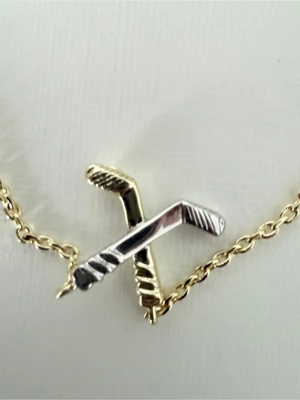 Kendra Scott Hockey Stick Pendant Necklace and Earrings Gold/Silver Matching Set - Image 11